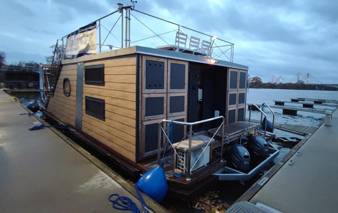 Houseboat Water King Apartament Plywajacy Dom Na Wodzie, 7 Os Wrocław Buitenkant foto