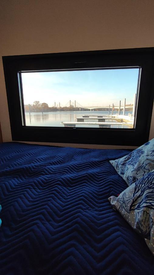 Houseboat Water King Apartament Plywajacy Dom Na Wodzie, 7 Os Wrocław Buitenkant foto