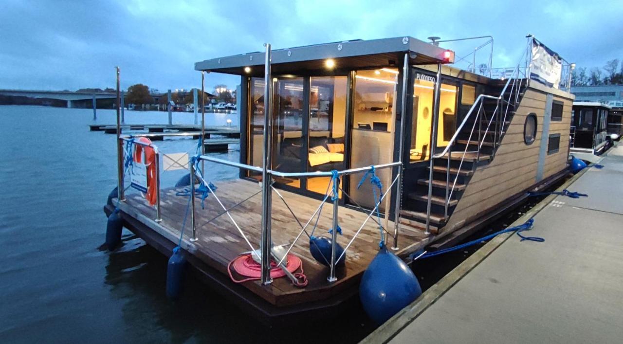 Houseboat Water King Apartament Plywajacy Dom Na Wodzie, 7 Os Wrocław Buitenkant foto